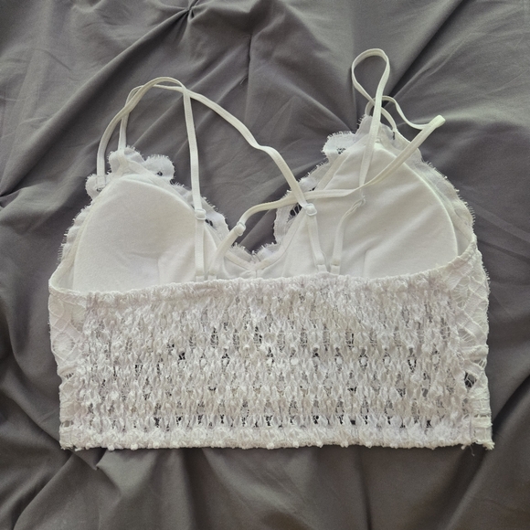 Anemone White Crochet Lace Bralette - Picture 4 of 5